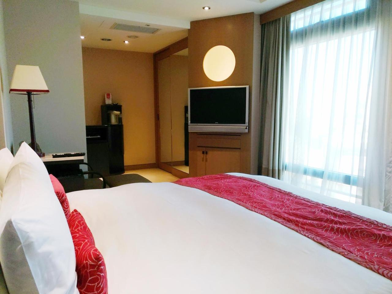 New Taipei City 新莊客旅酒店 外观 照片